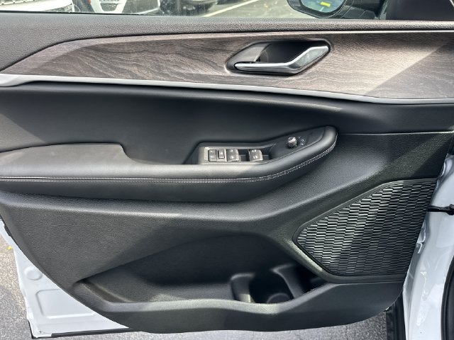 New 2027 Jeep Grand Cherokee 4WD image 12