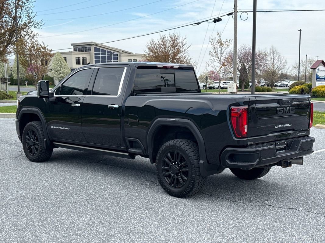 Used 2021 GMC Sierra 2500 Denali w/ Denali Black Diamond Edition AWD/4WD image 6