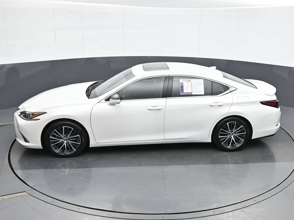 Used 2023 Lexus ES 350 w/ Premium Package FWD image 18