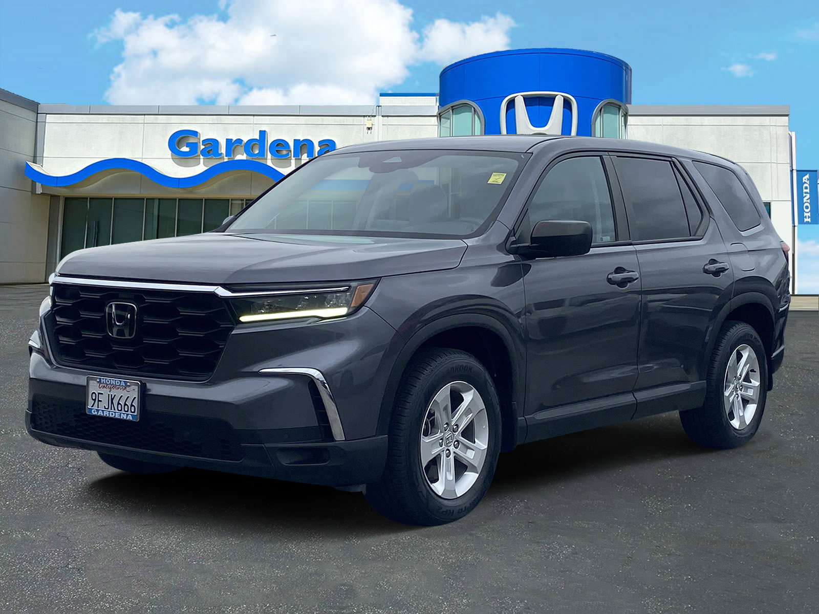 Used 2023 Honda Pilot LX image 3
