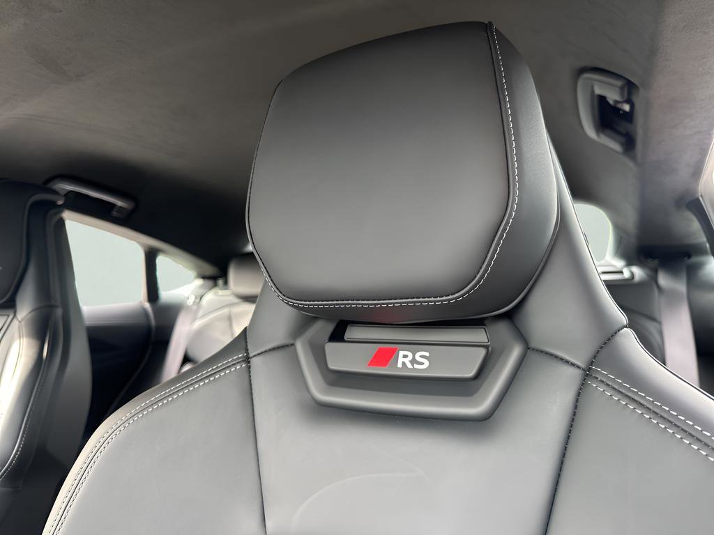 New 2026 Audi RS e-tron GT performance image 21