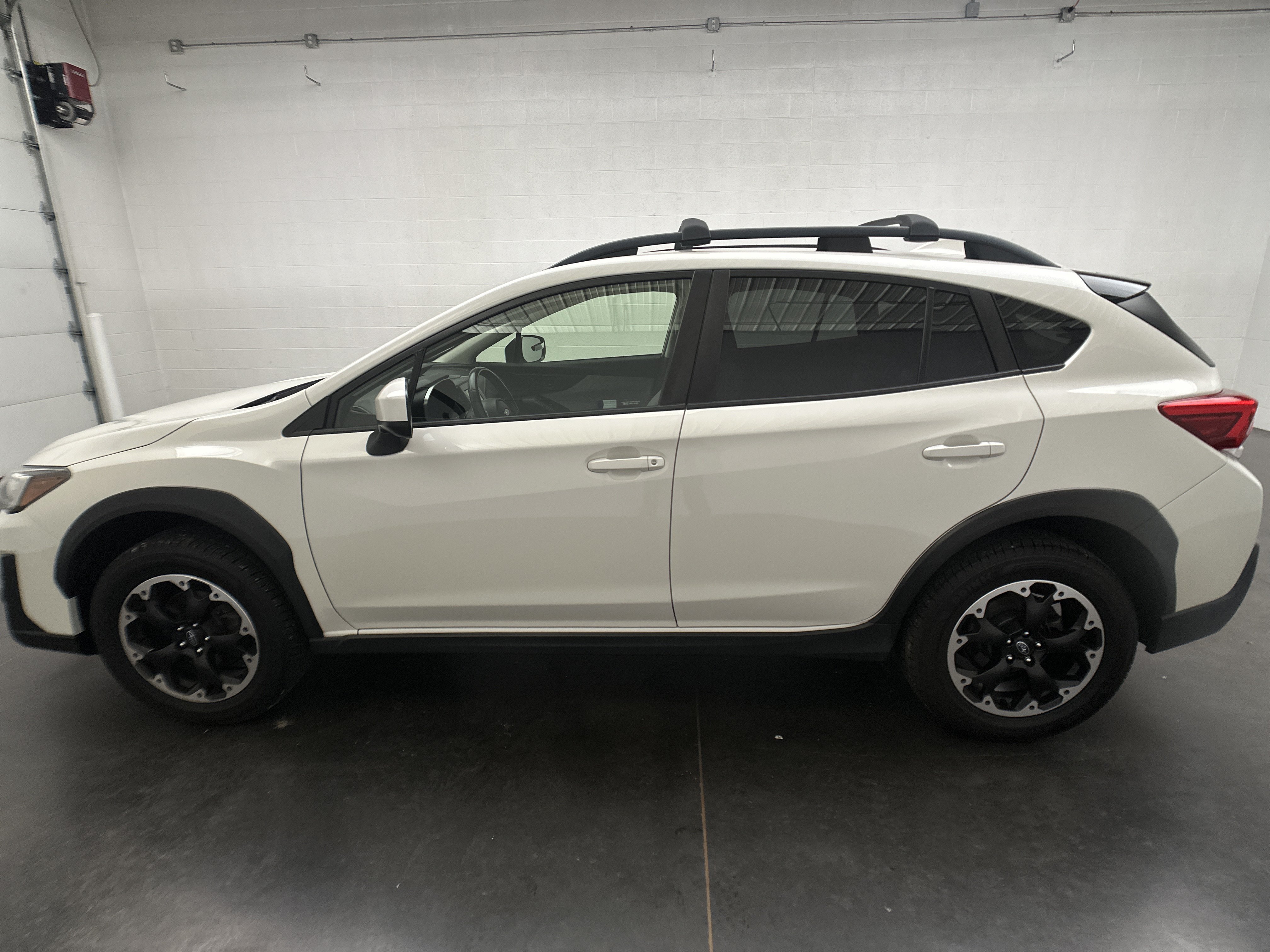Used 2022 Subaru Crosstrek 2.0i Premium AWD/4WD image 5