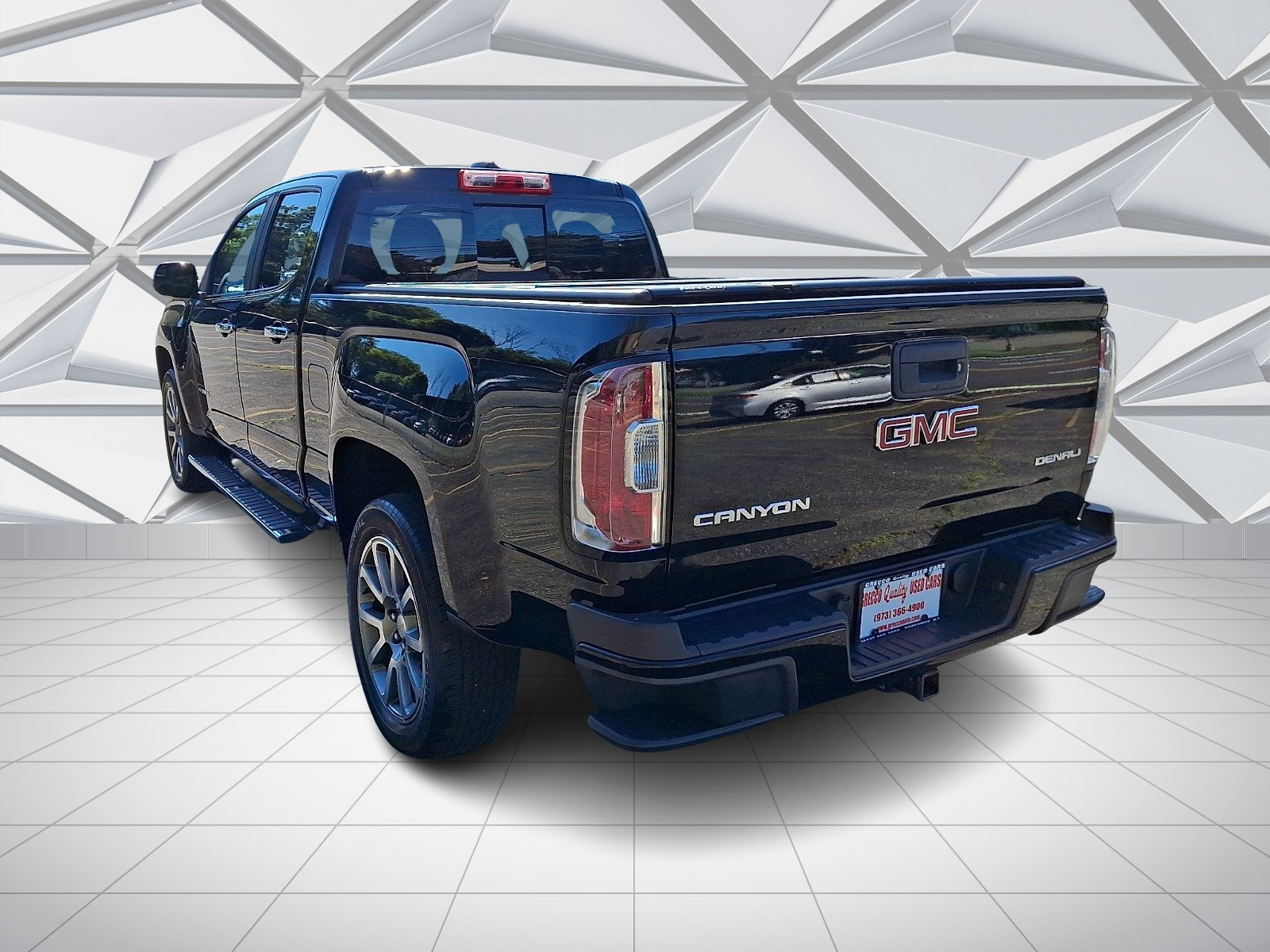 Used 2018 GMC Canyon Denali AWD/4WD image 8