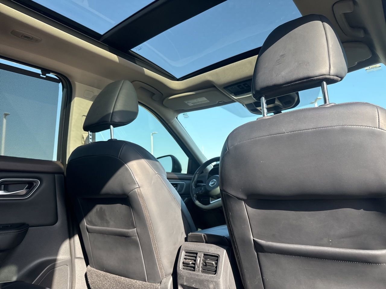 Certified 2021 Nissan Rogue SV w/ Premium Package image 29