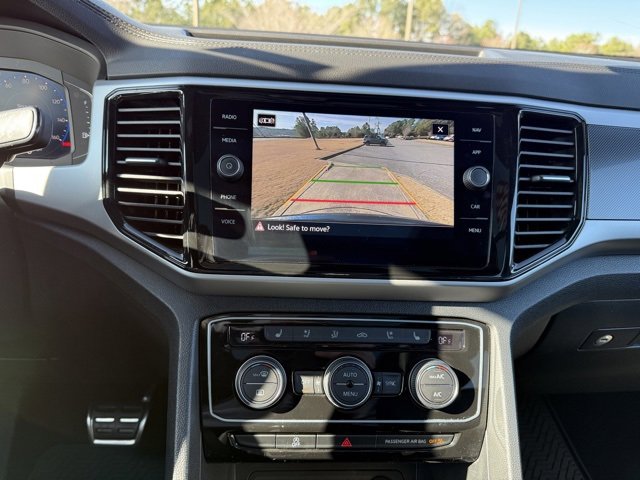 Used 2021 Volkswagen Atlas Cross Sport SEL Premium image 19