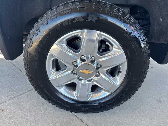 Used 2022 Chevrolet Silverado 2500 LTZ w/ Z71 Chrome Sport Edition AWD/4WD image 19