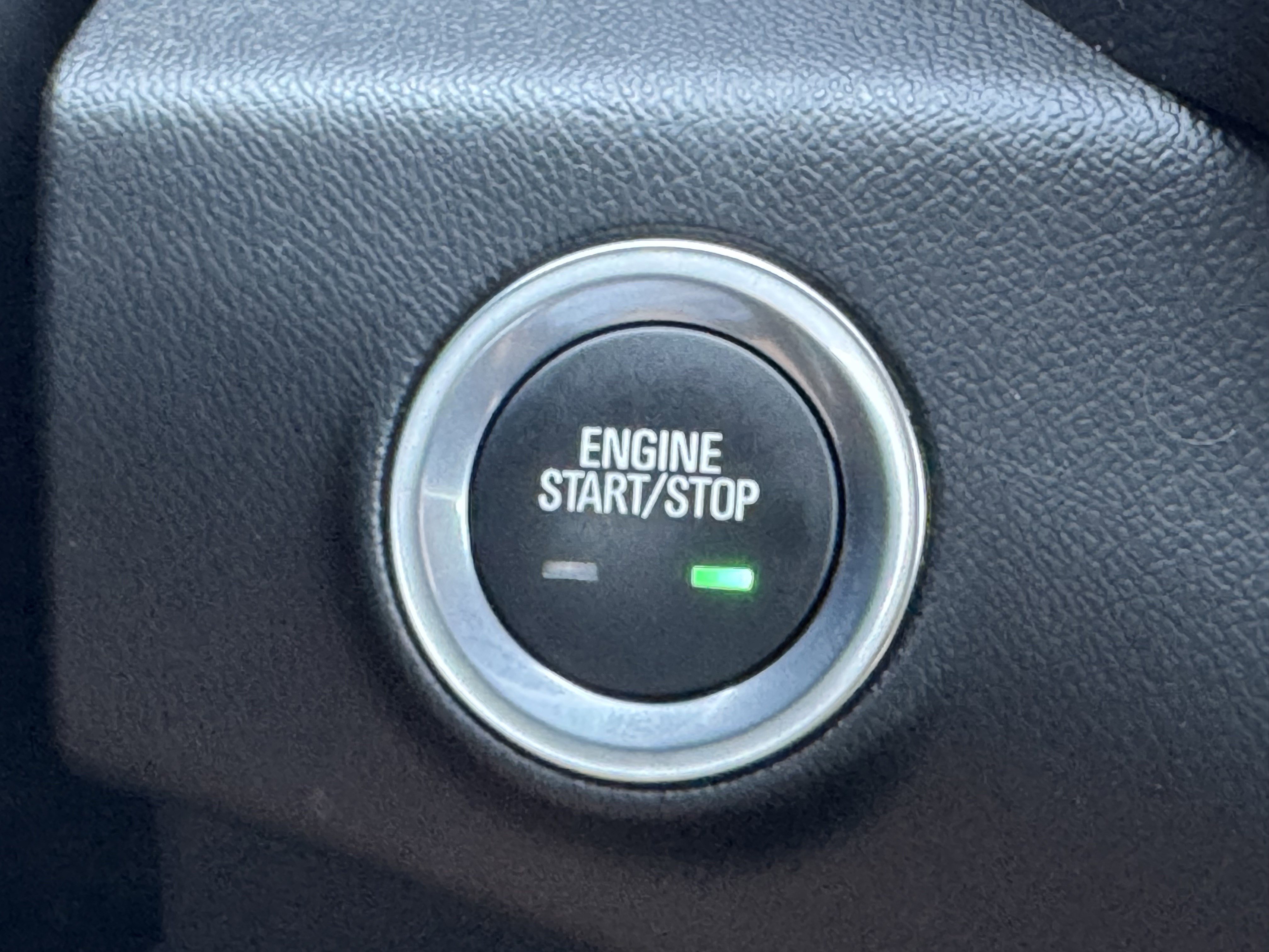 Used 2024 GMC Terrain AT4 image 24