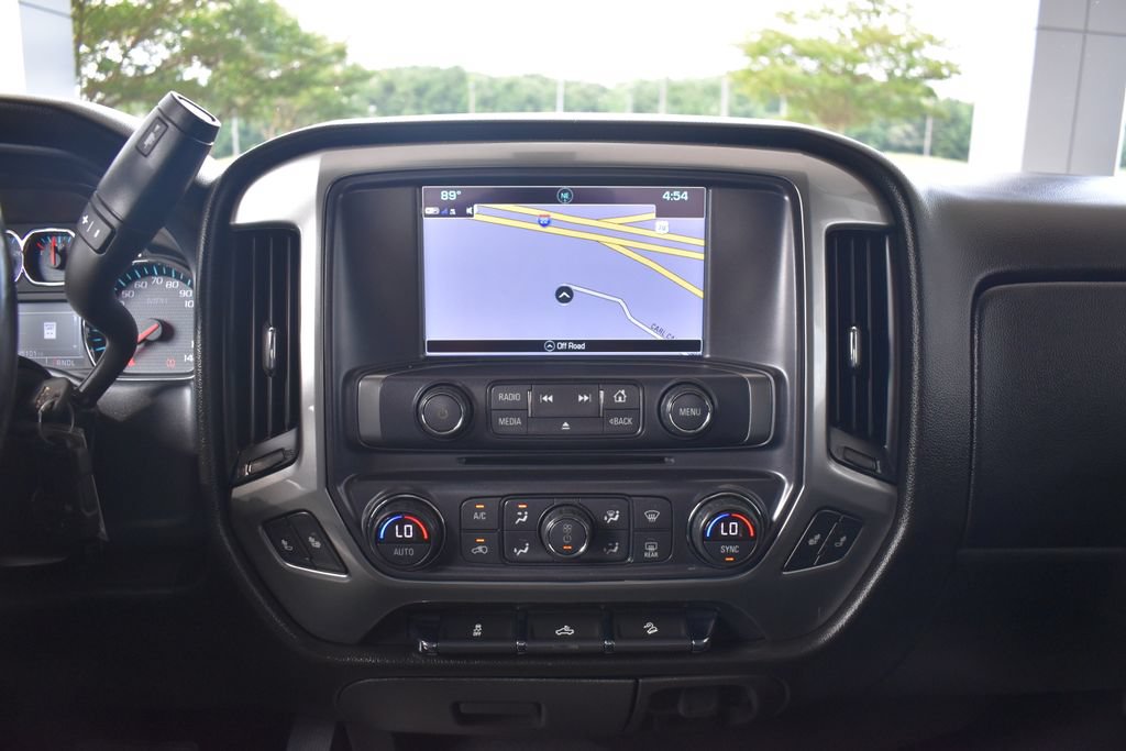 Used 2018 Chevrolet Silverado 1500 LT w/ All Star Edition AWD/4WD image 18