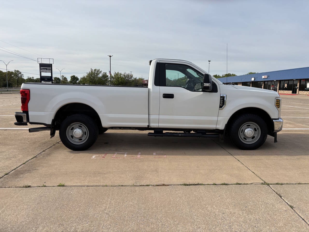 Used 2019 Ford F250 XL w/ XL Value Package RWD image 2