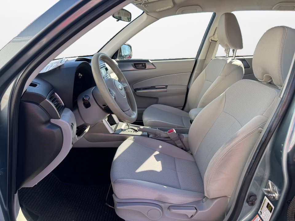 Used 2013 Subaru Forester 2.5X image 11