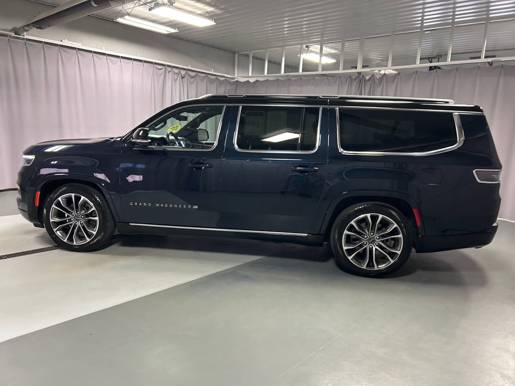 Used 2024 Jeep Grand Wagoneer L Series III w/ Rear Seat Video Group 1 AWD/4WD image 4