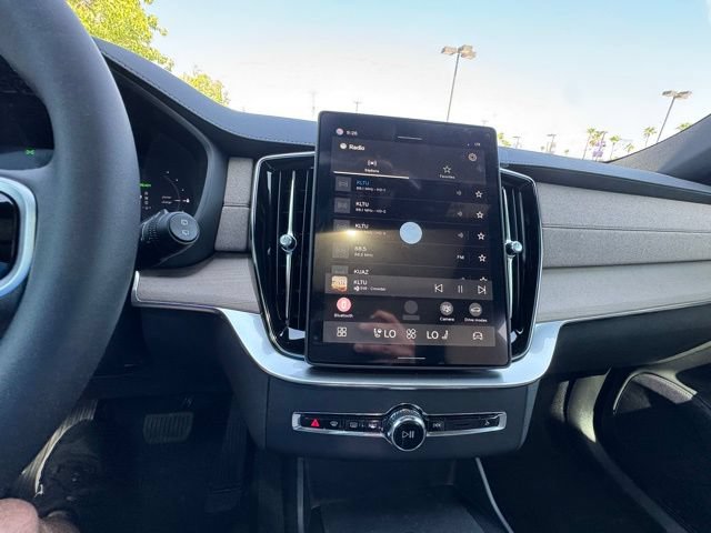 New 2026 Volvo XC90 T8 Plus w/ Protection Package AWD/4WD image 27