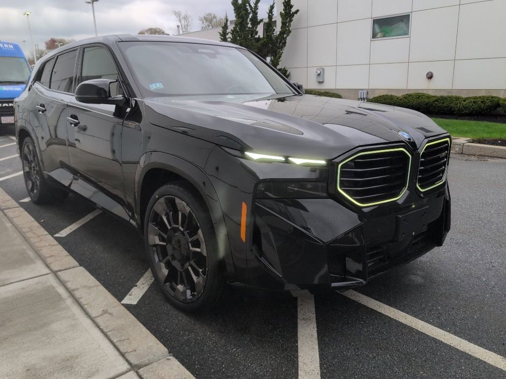 Used 2023 BMW XM AWD/4WD image 3