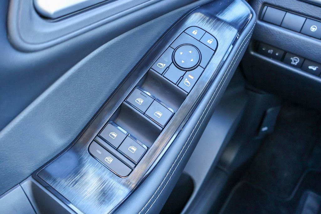 New 2026 Nissan Rogue SV image 14