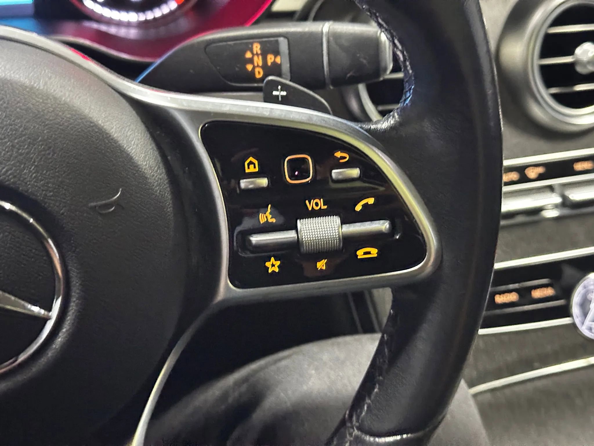 Used 2019 Mercedes-Benz C 300 Sedan w/ Parking Assistance Package image 33