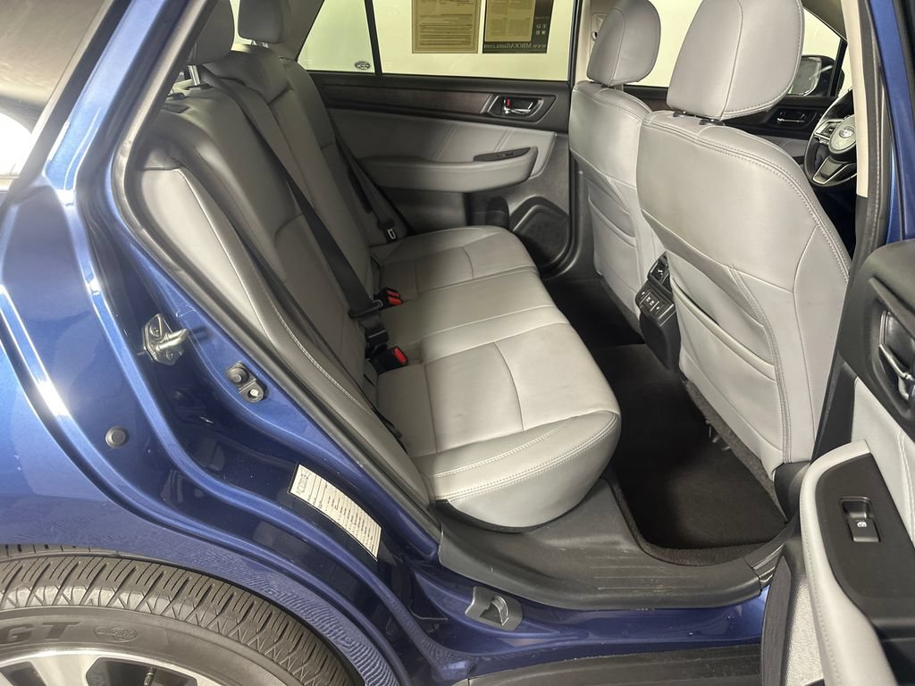 Used 2019 Subaru Outback 2.5i Limited AWD/4WD image 15