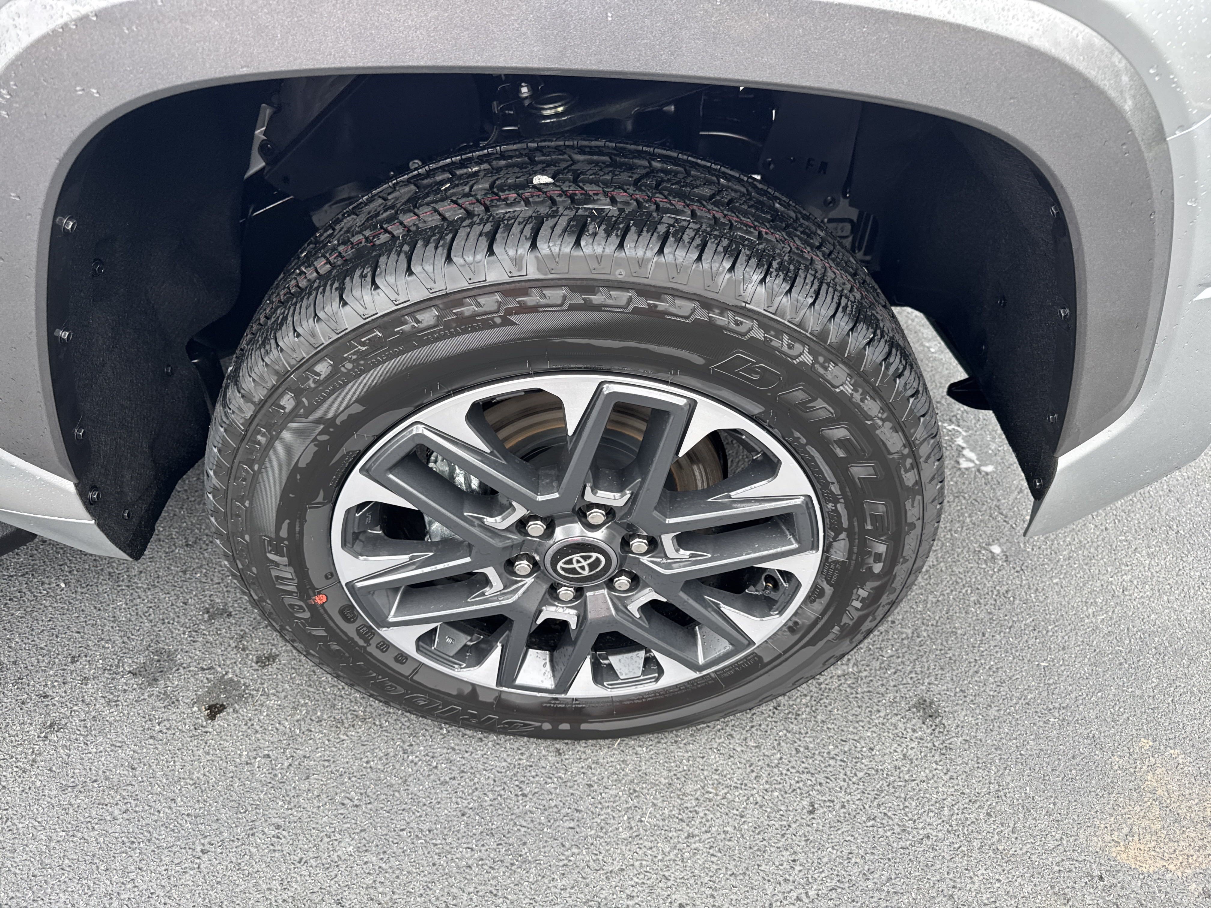 New 2025 Toyota Tundra Limited AWD/4WD image 10