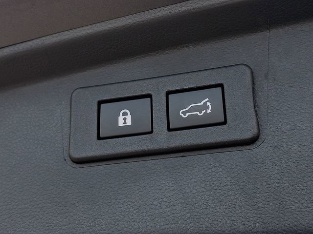 Certified 2025 Subaru Outback Premium image 31