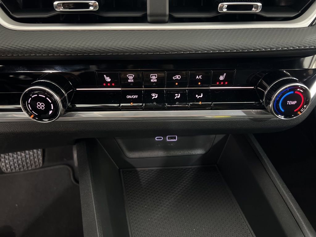 New 2026 Chevrolet Equinox LT image 16