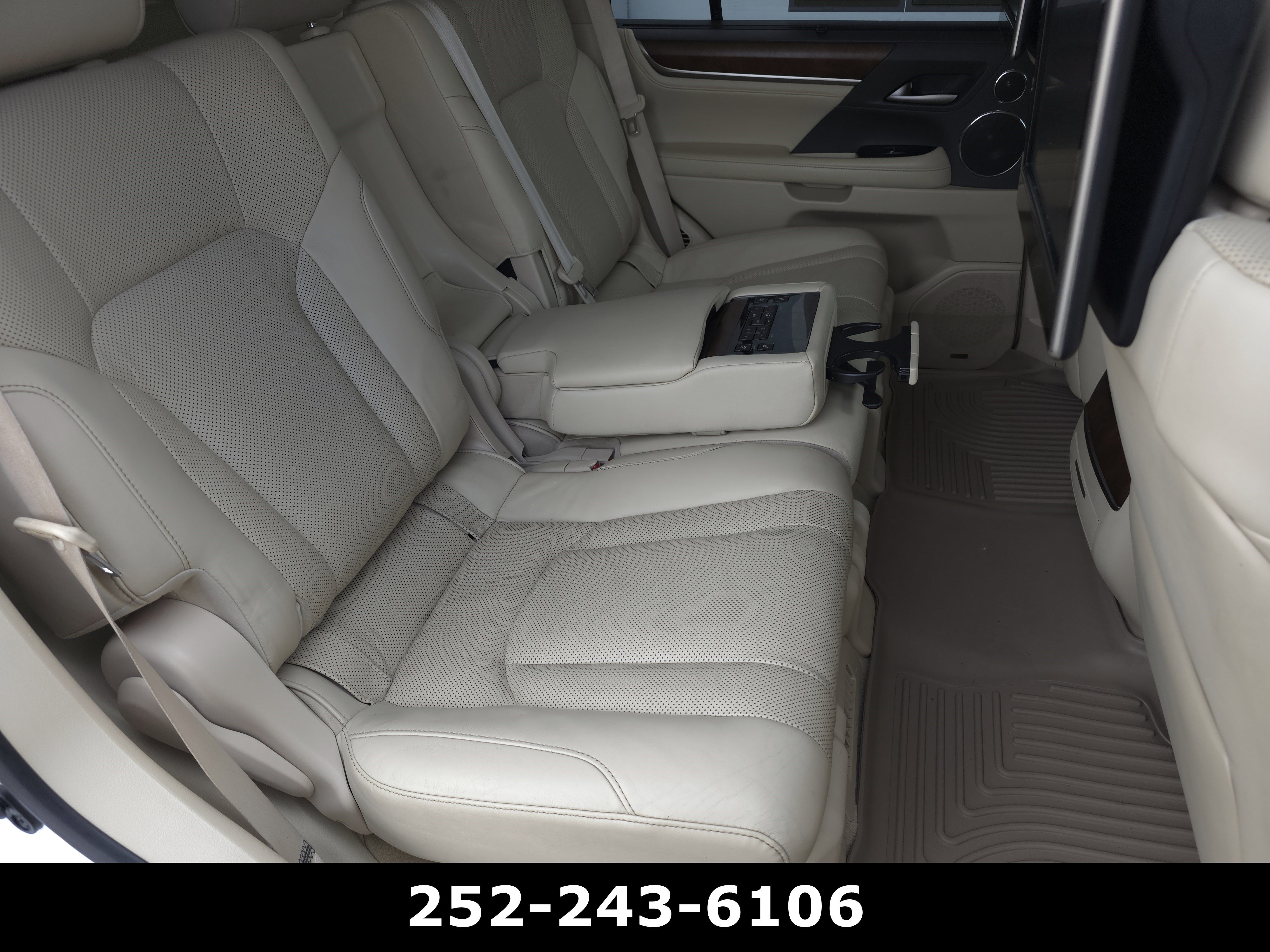 Used 2016 Lexus LX 570 4WD w/ Luxury Package image 49