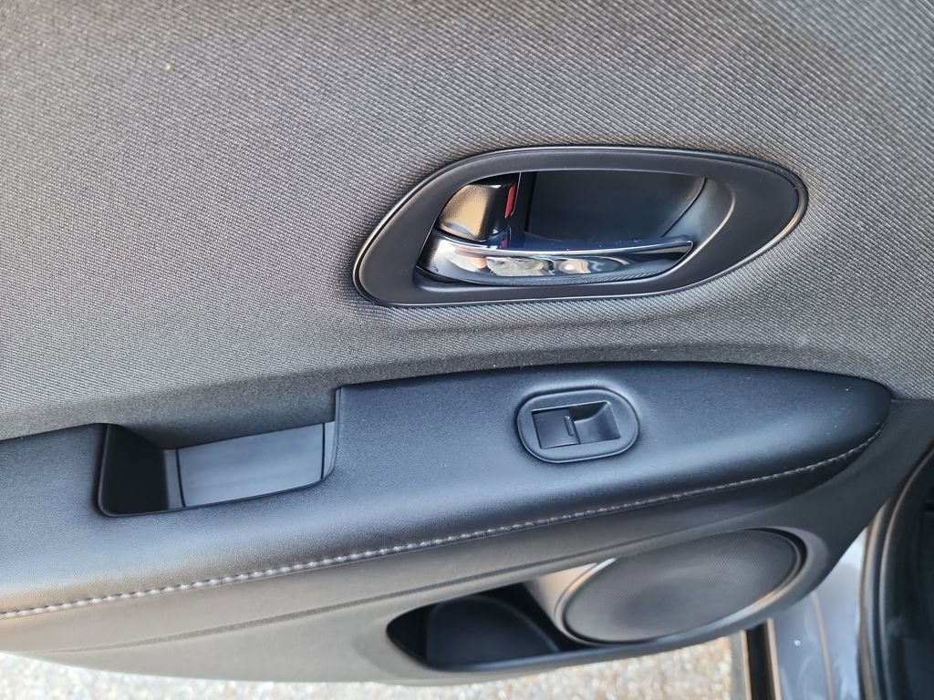 Used 2022 Honda HR-V Sport image 36