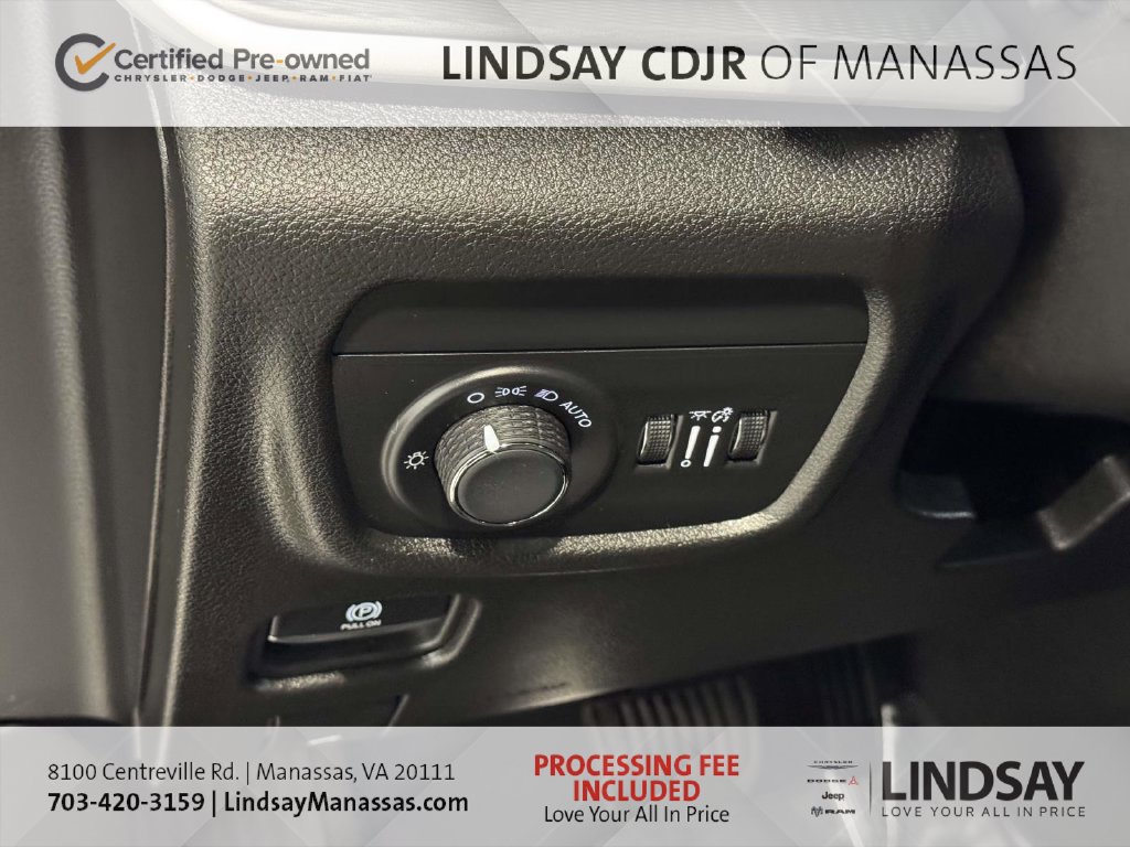 Used 2024 Jeep Grand Cherokee L Laredo AWD/4WD image 30