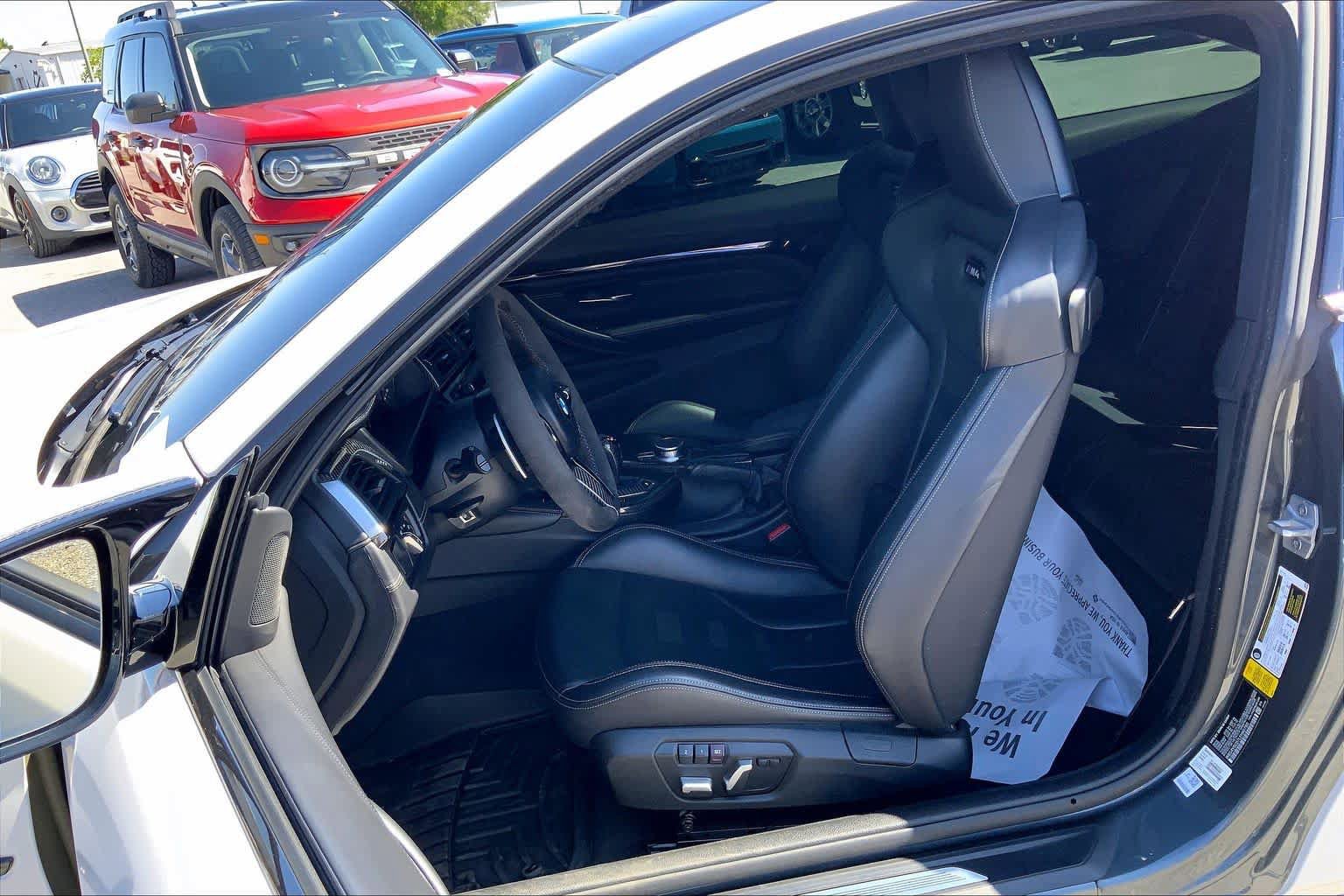 Used 2020 BMW M4 Coupe w/ Competition Package RWD image 8