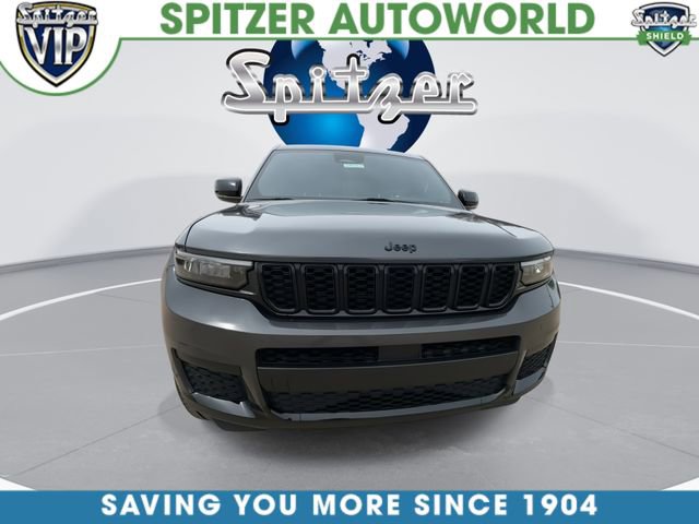 Used 2023 Jeep Grand Cherokee L Laredo image 3