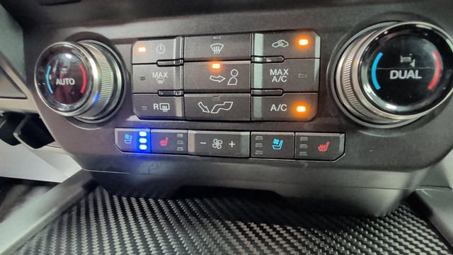 Used 2018 Ford F150 Raptor w/ Equipment Group 802A Luxury AWD/4WD image 26