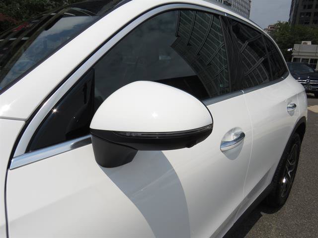 Used 2026 Mercedes-Benz GLC 300 4MATIC image 28