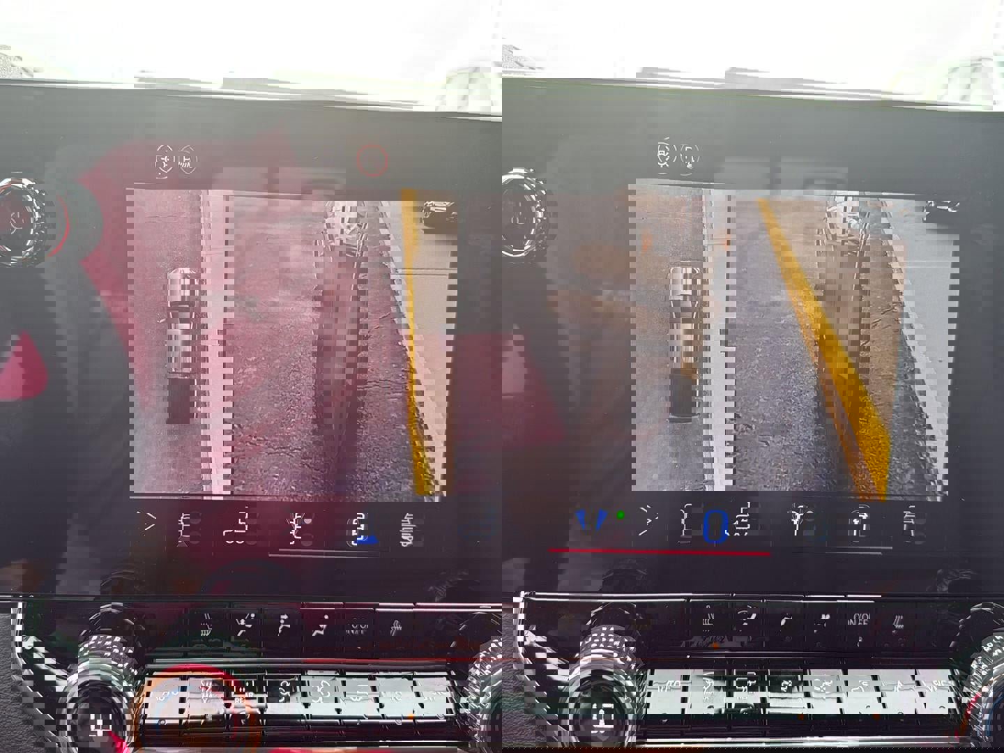 New 2026 GMC Canyon Elevation w/ Convenience Package image 23