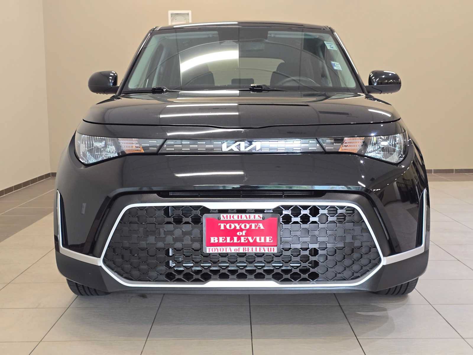 Used 2023 Kia Soul LX w/ LX Technology Package FWD image 6