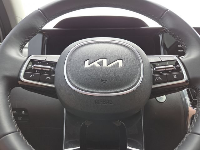 Used 2023 Kia Sorento SX AWD/4WD image 36