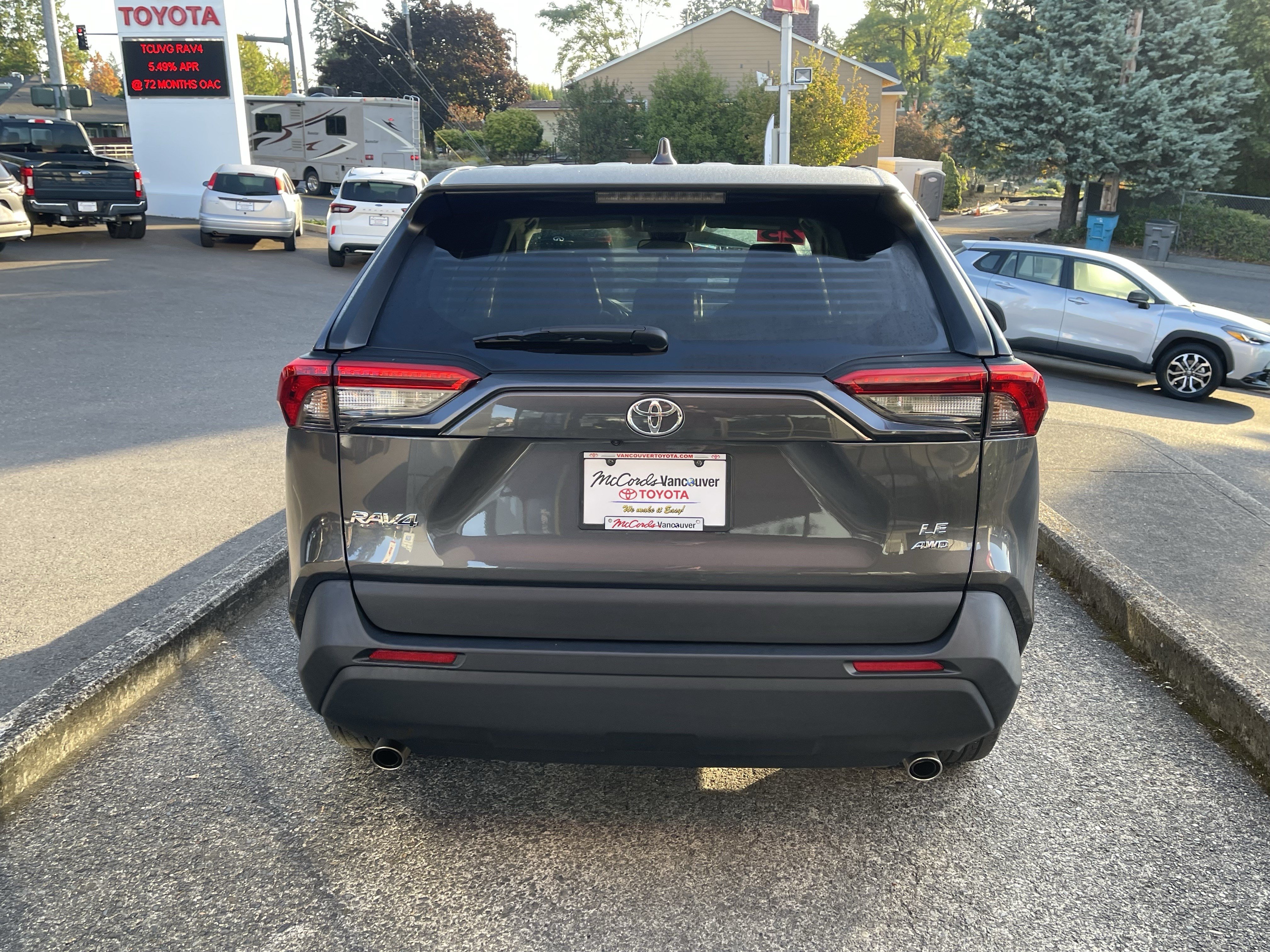 Certified 2023 Toyota RAV4 LE AWD/4WD image 5