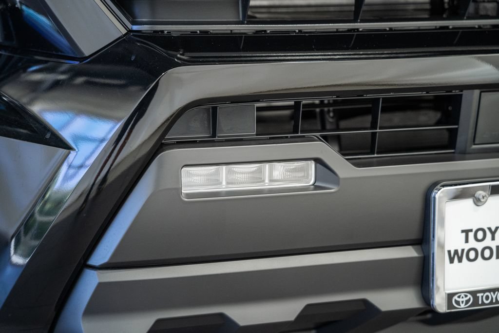 New 2026 Toyota Tacoma SR5 AWD/4WD image 11