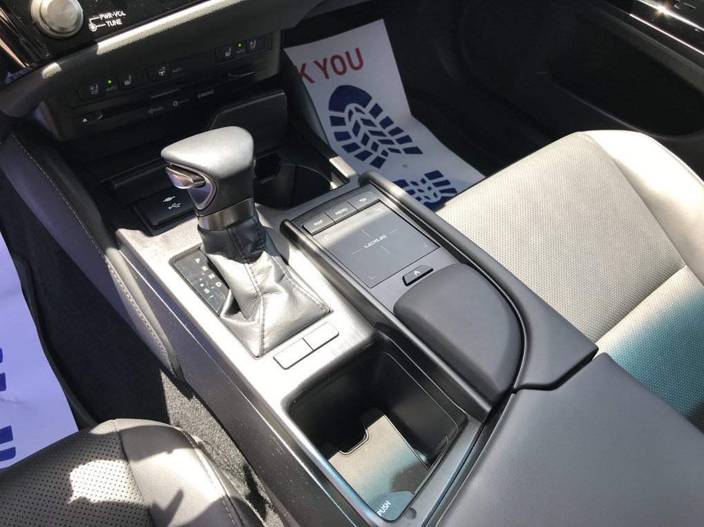 Used 2022 Lexus ES 300h w/ Premium Package FWD image 24