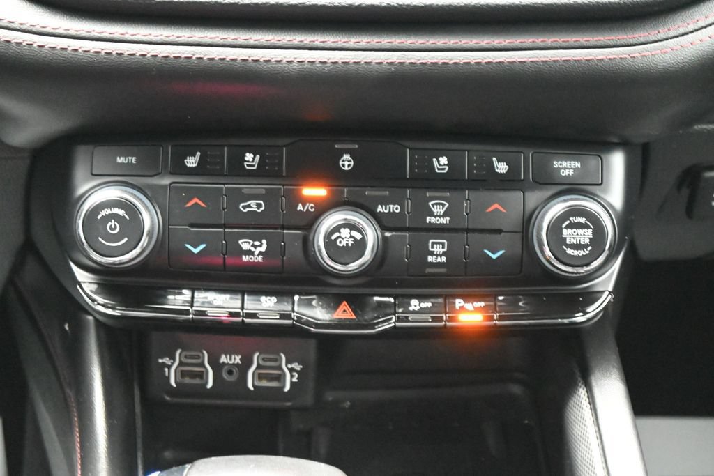 Used 2022 Dodge Durango R/T w/ Blacktop Package AWD/4WD image 20
