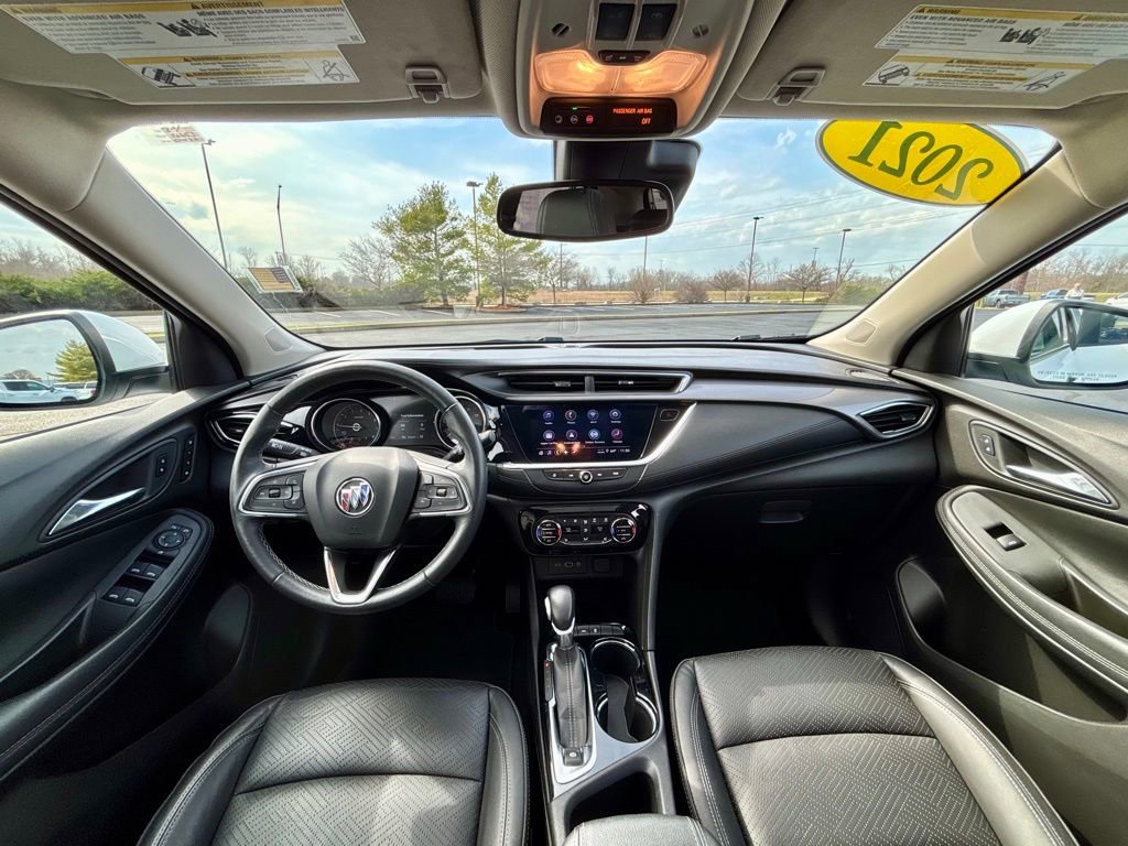 Used 2021 Buick Encore GX Essence w/ Experience Buick Package image 23
