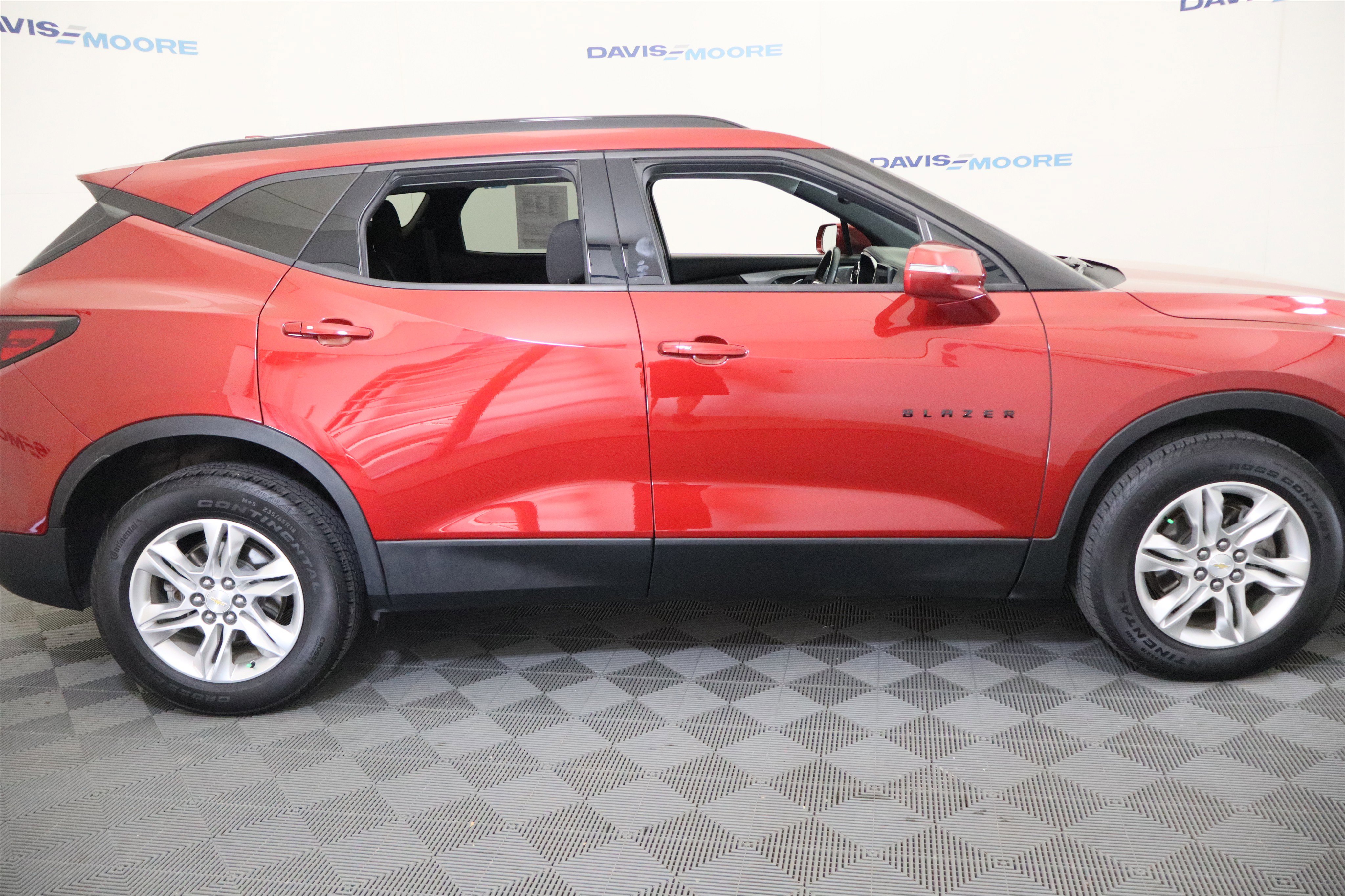 Used 2019 Chevrolet Blazer LT image 5