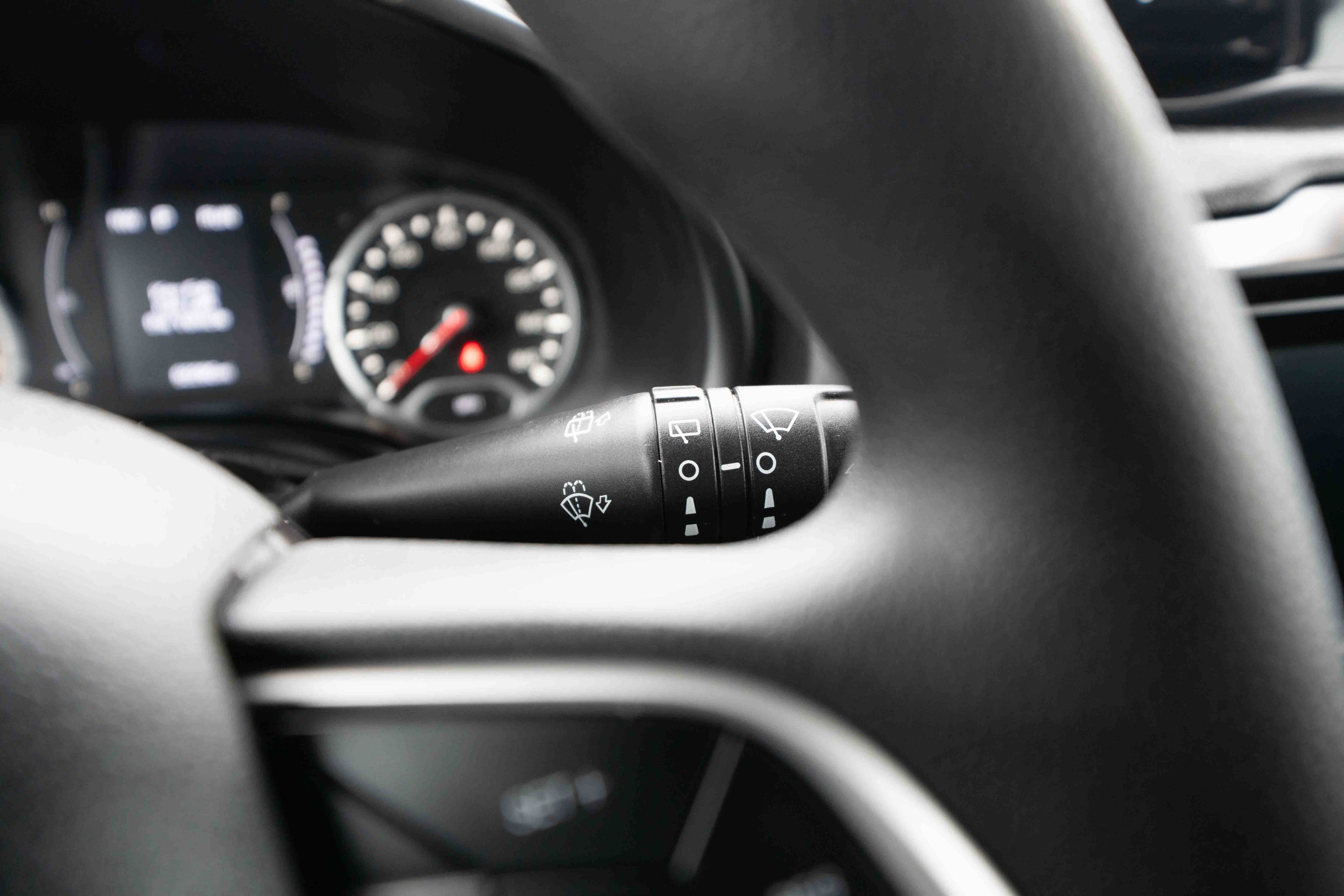 Used 2021 Jeep Renegade Sport image 14