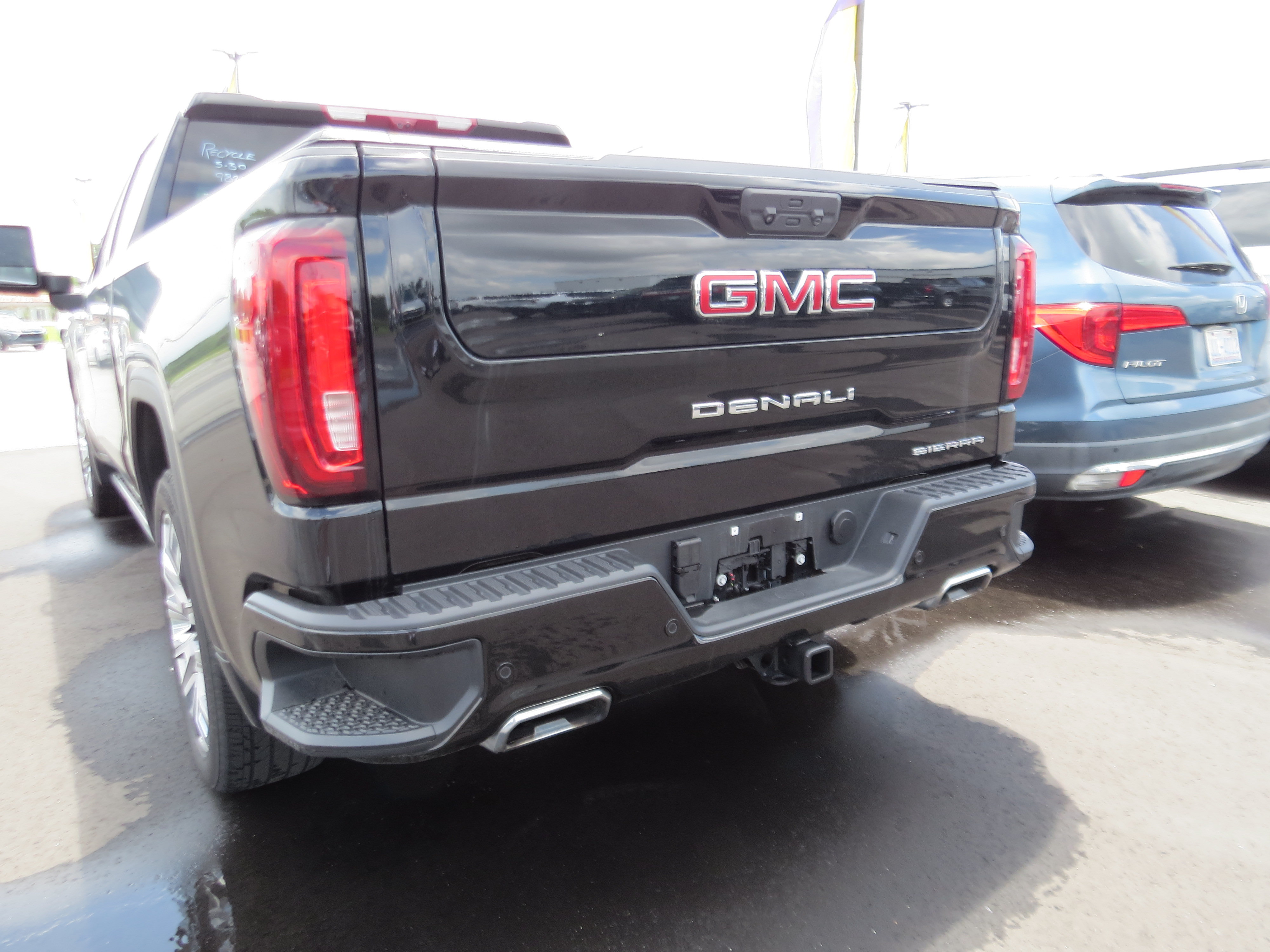 Used 2026 GMC Sierra 1500 Denali w/ Denali Reserve Package AWD/4WD image 6