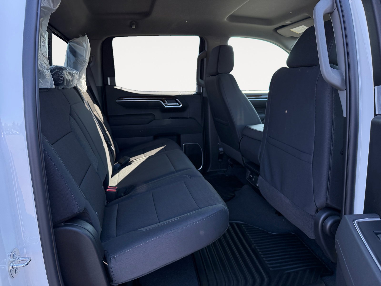 New 2026 GMC Sierra 1500 SLE w/ Preferred Package AWD/4WD image 18