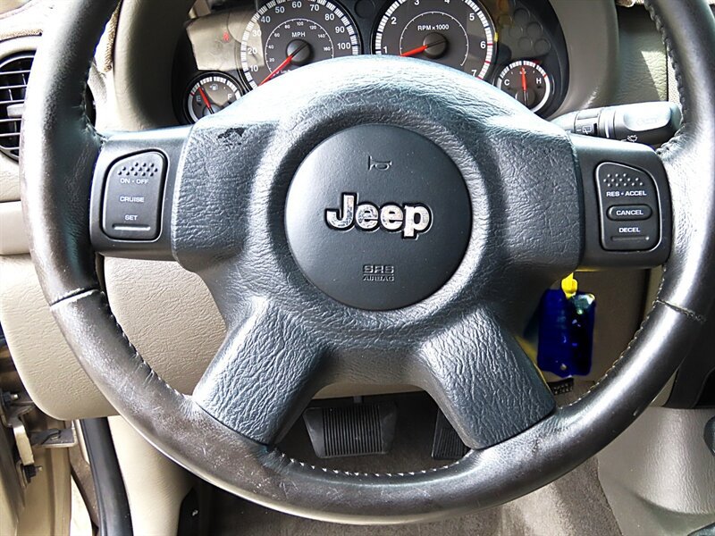 Used 2006 Jeep Liberty Sport AWD/4WD image 14