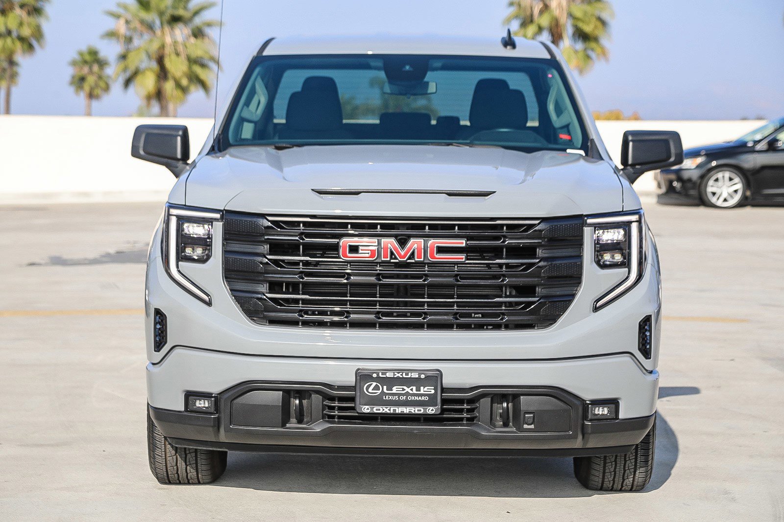 Used 2024 GMC Sierra 1500 Elevation image 2