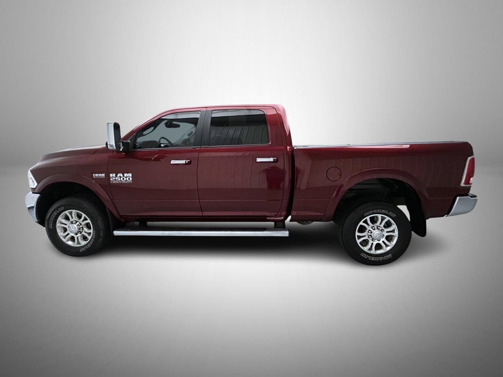Used 2018 RAM 2500 Laramie AWD/4WD image 8