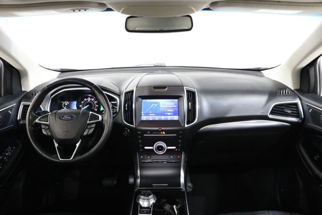 Used 2019 Ford Edge Titanium w/ Equipment Group 301A AWD/4WD image 13