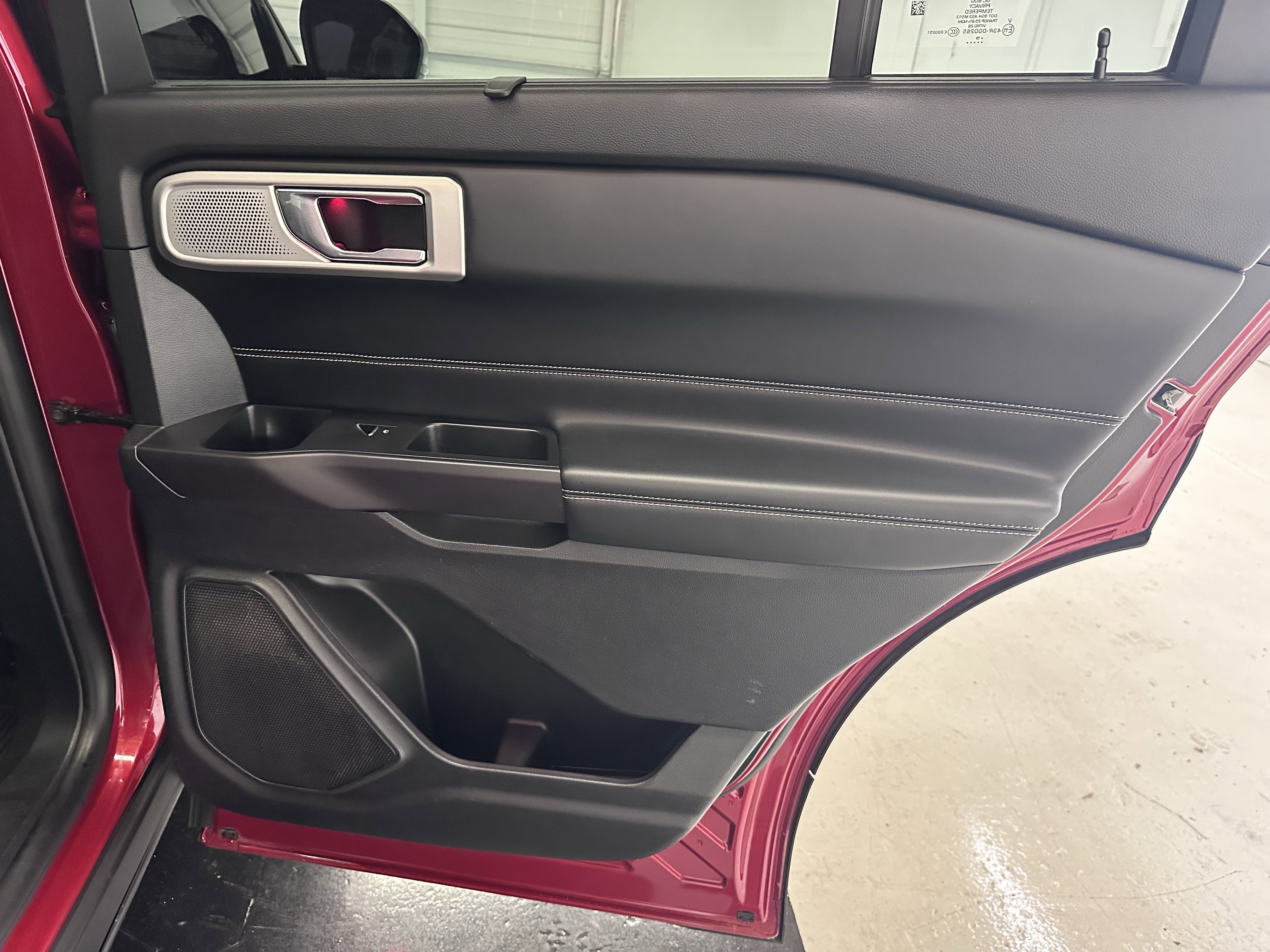 Used 2020 Ford Explorer ST w/ ST Street Pack image 33