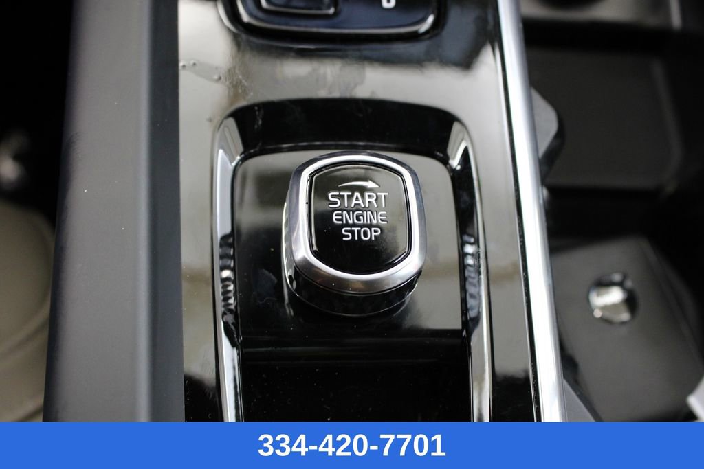 New 2026 Volvo XC60 B5 Plus w/ Protection Package Premier image 10