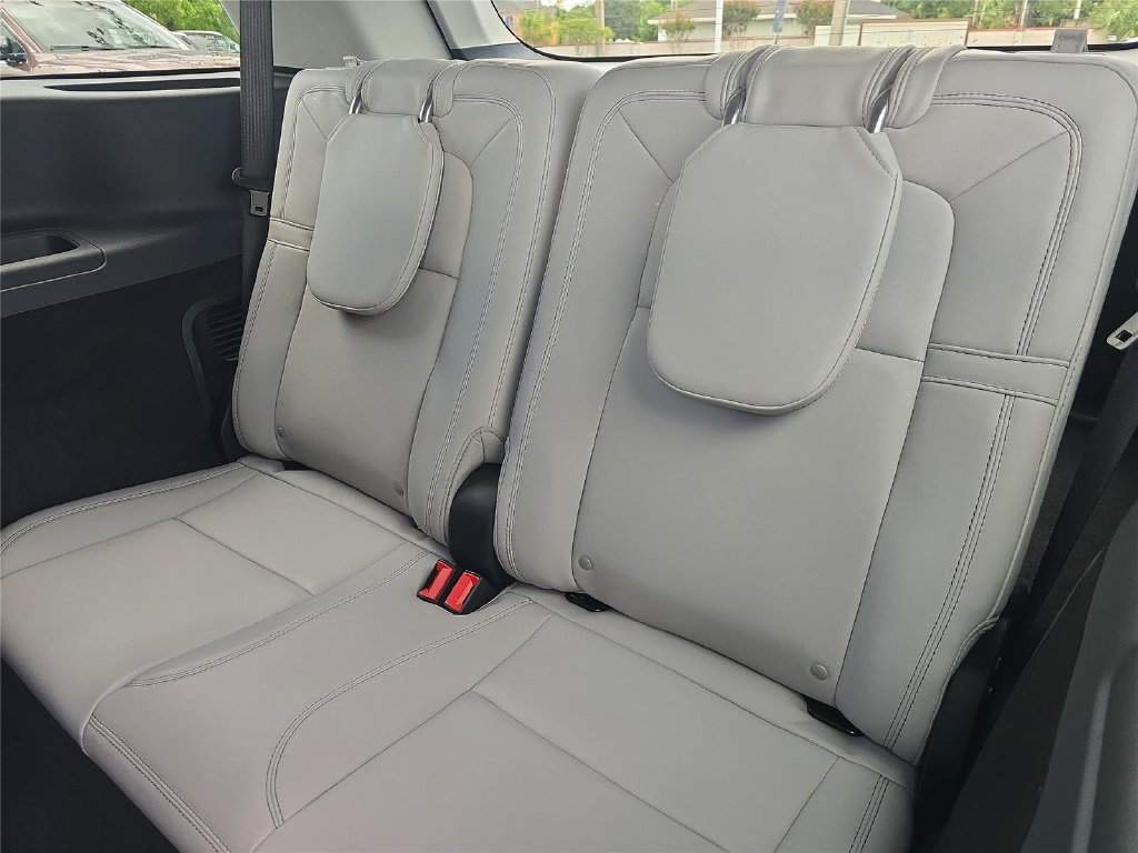 New 2027 Lincoln Aviator Reserve RWD image 9