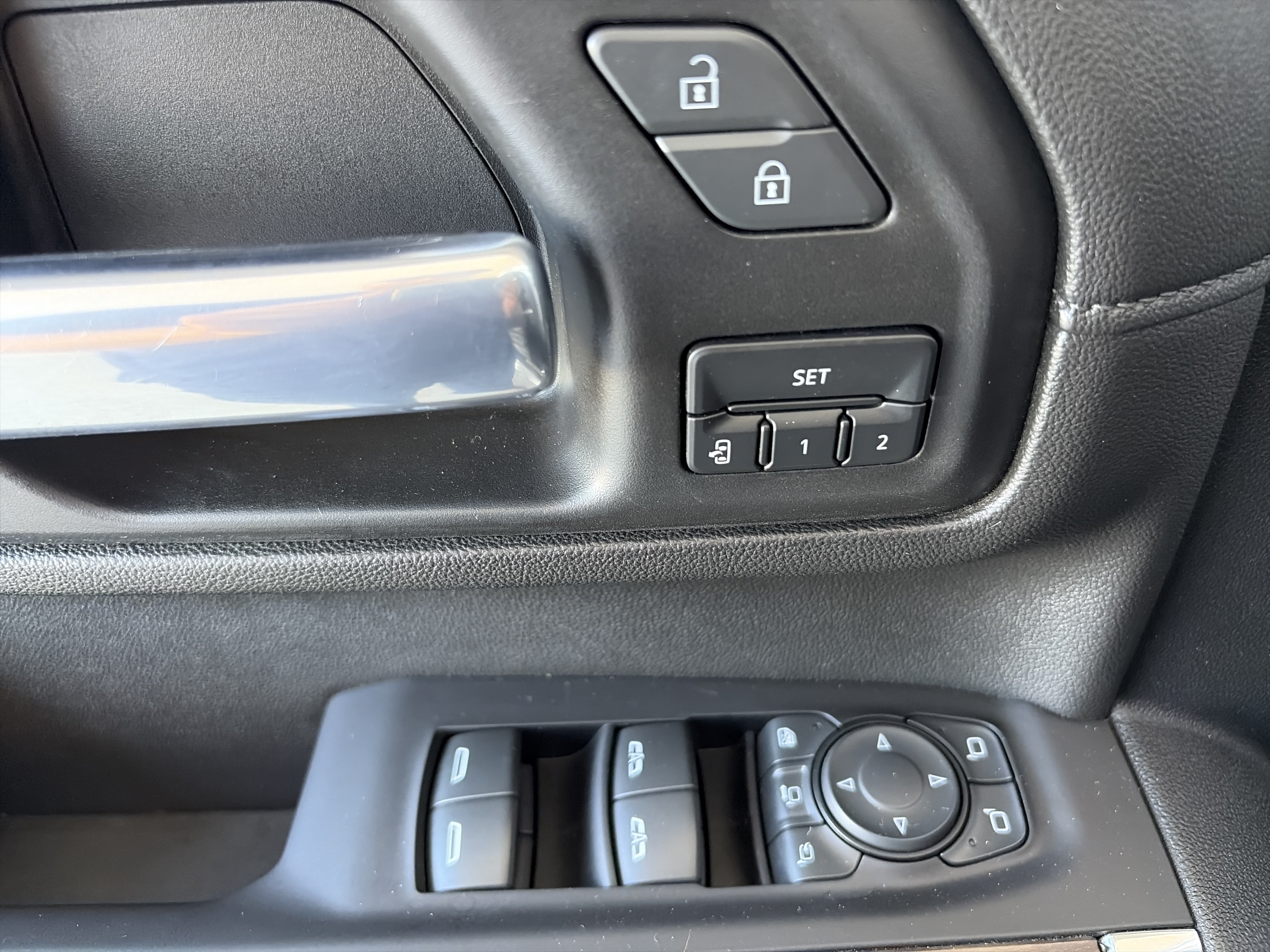 Used 2021 Chevrolet Silverado 3500 High Country AWD/4WD image 29